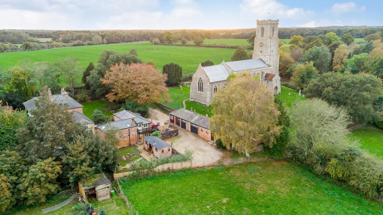 Hayloft And Shepherds Hut In Norfolk Broads With Fire Pit And Bbq From Ginger And Gold Ranworth ภายนอก รูปภาพ