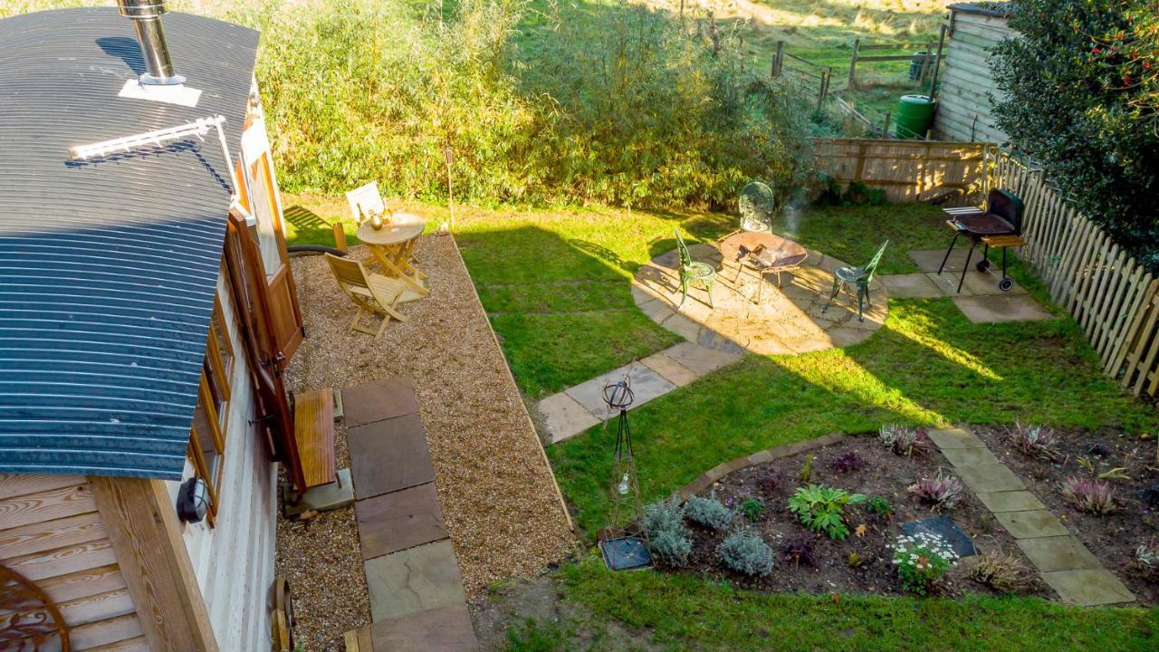 Hayloft And Shepherds Hut In Norfolk Broads With Fire Pit And Bbq From Ginger And Gold Ranworth ภายนอก รูปภาพ